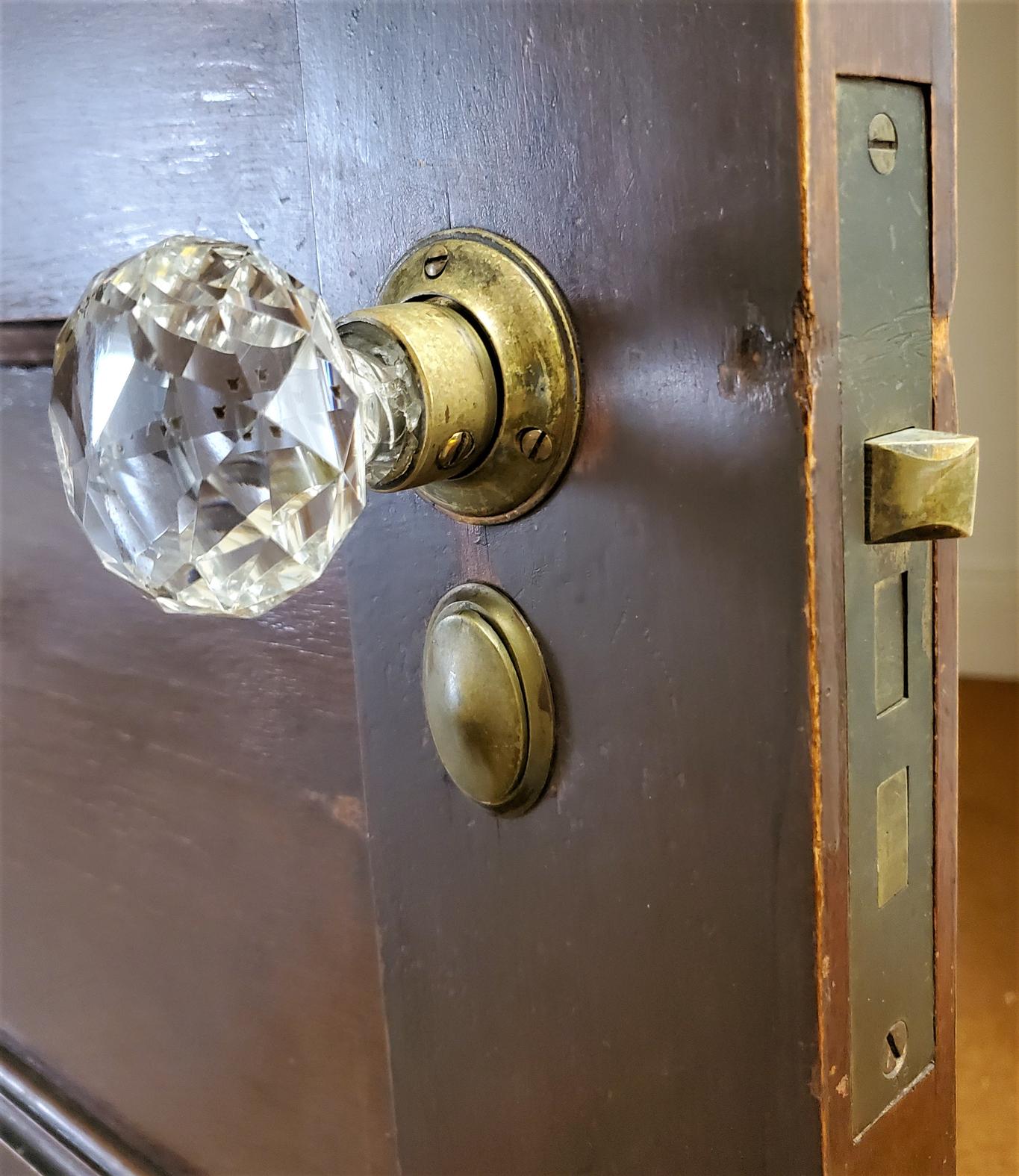 P E Guerin New York Glass Doorknob Set-s with thumblatch - keyhole cover