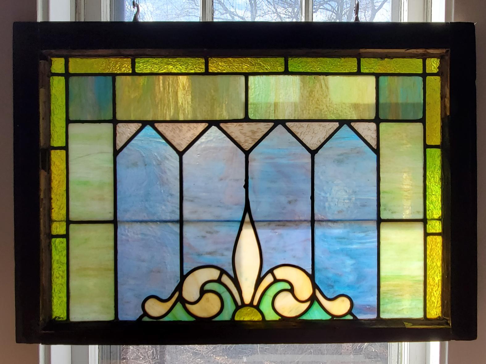 Fleur de lis in Spring Stained Glass Window 007